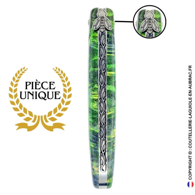 vert d'ondine : couteau laguiole plein manche en loupe de sureau verte – abeille sculptée – ressort ciselé