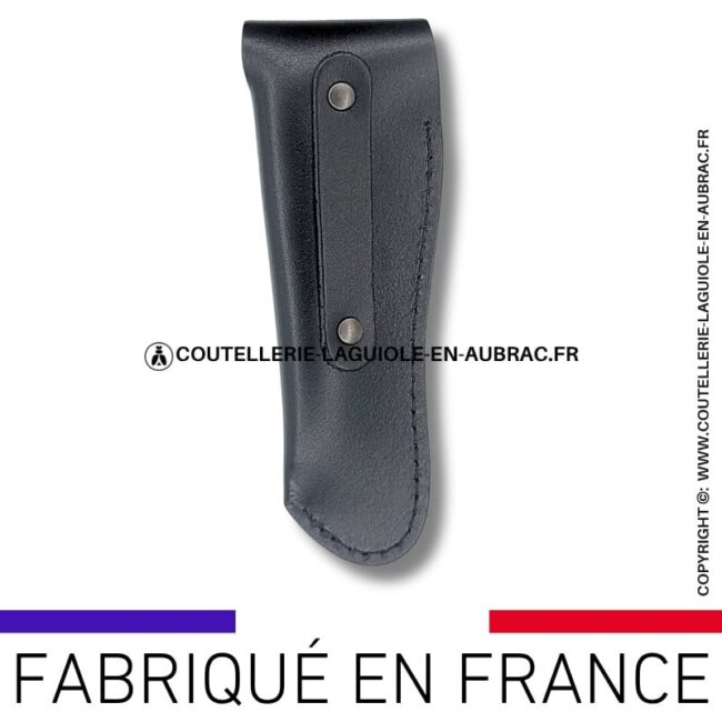 etui en cuir souple noir avec passant ceinture